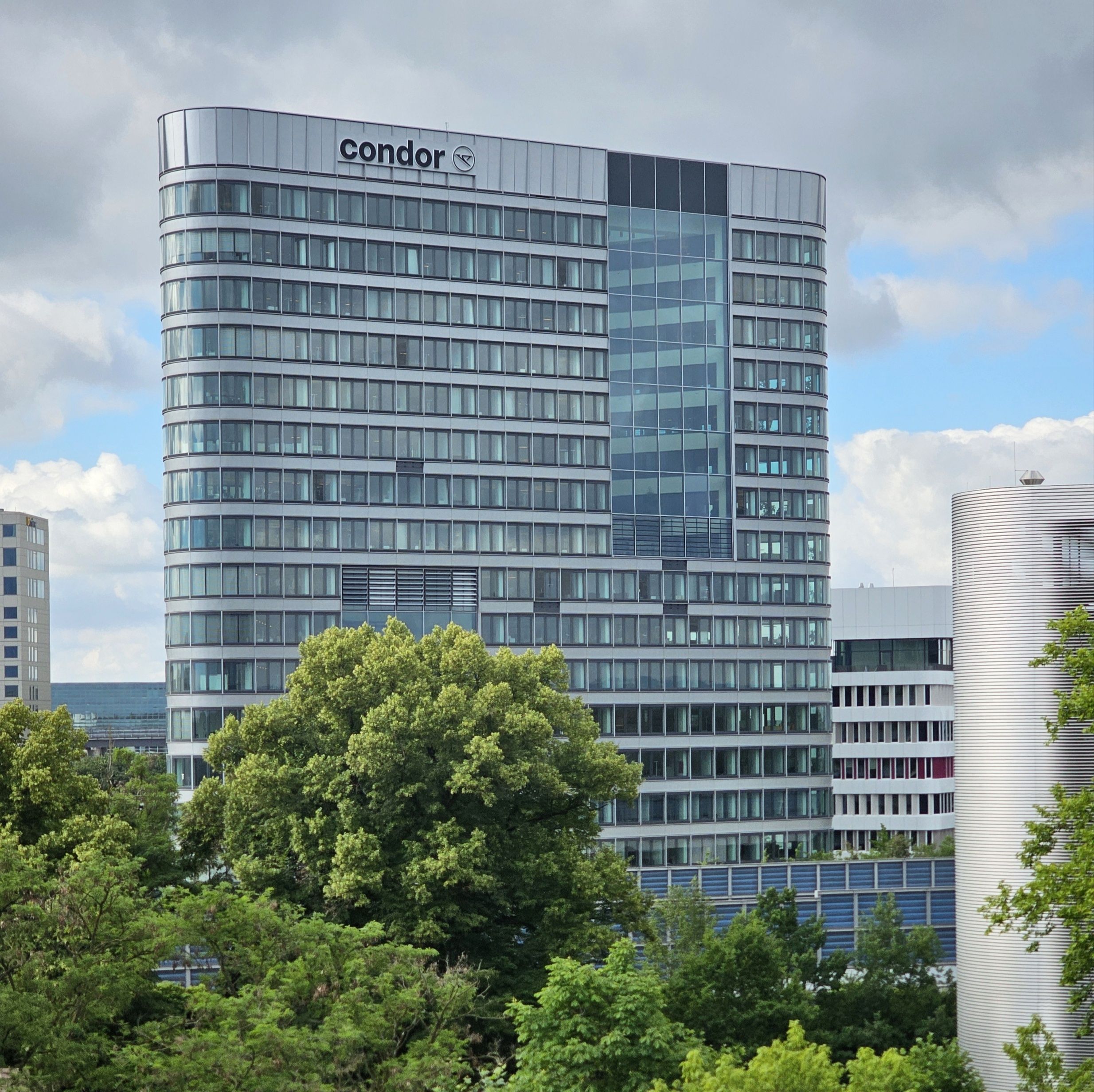 Condor-Hauptgebäude